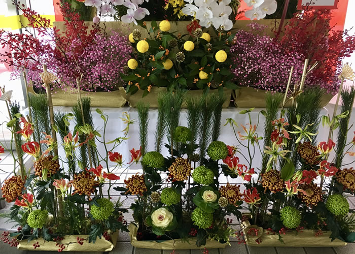 お店の外でのお仕事 画像7