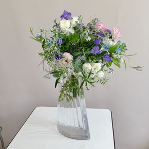 ボリュームや内容により価格が変わります。