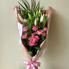 ボリュームや内容により価格が変わります。